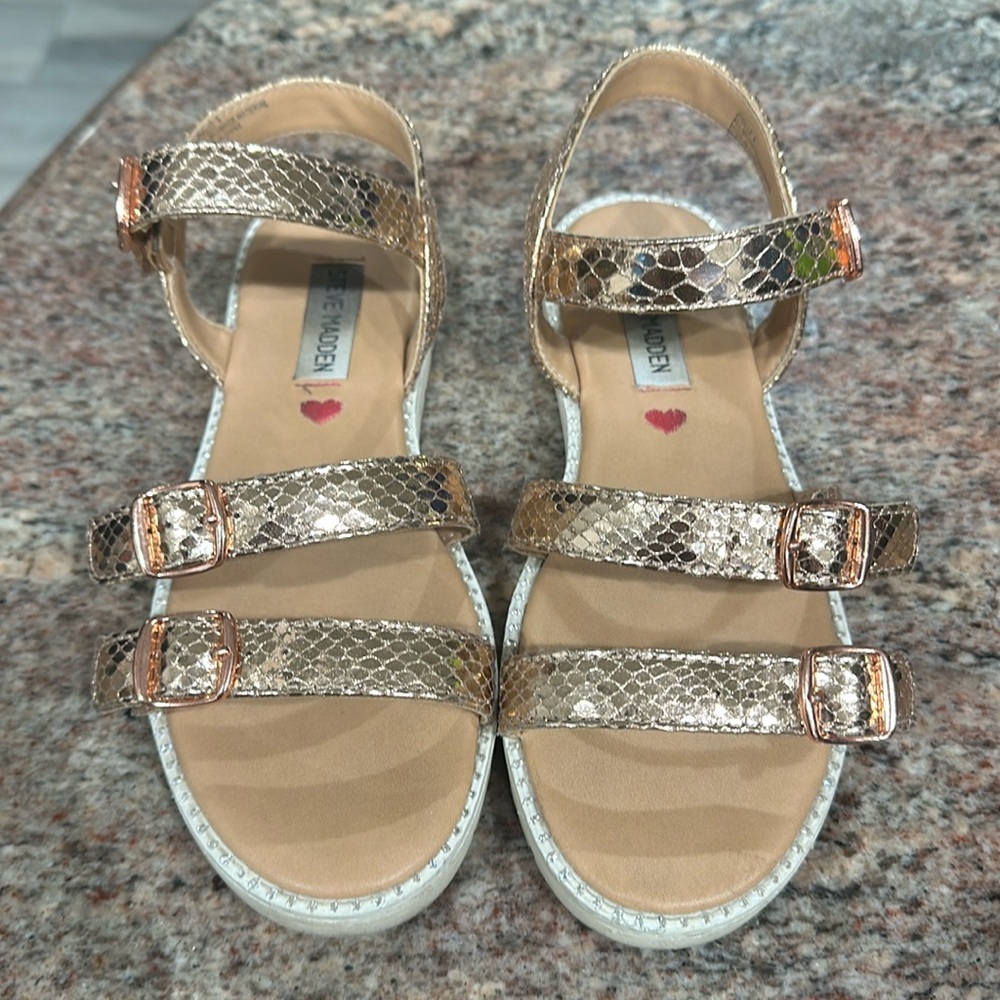 Steve Madden Jtrillz copper sandals size 4- used a few times in good condition
